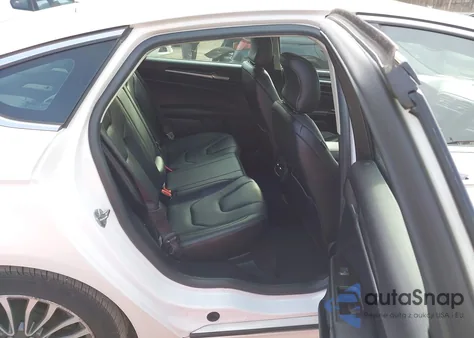 2017 Ford Fusion Energi Titanium from USA, damaged, VIN 3FA6P0SU6HR147186